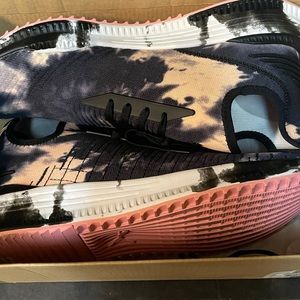 Puma evoknit avid city tie dye